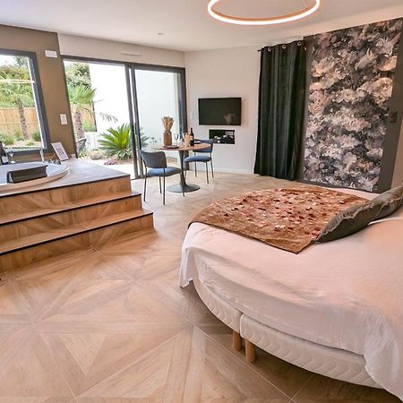 Saint-Hilaire-de-Talmont Les Suites Du Payre - Suite Romance מראה חיצוני תמונה