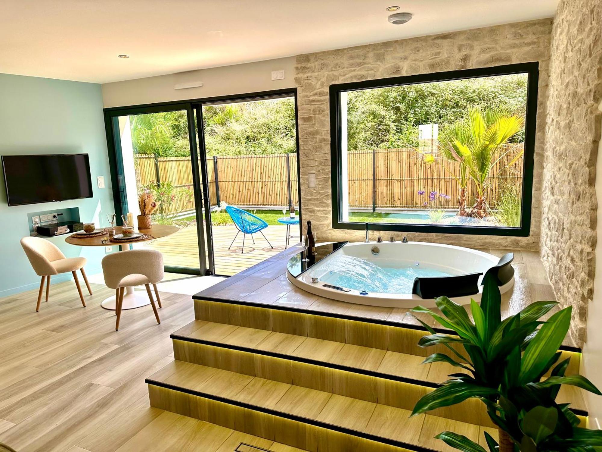 Saint-Hilaire-de-Talmont Les Suites Du Payre - Suite Romance מראה חיצוני תמונה