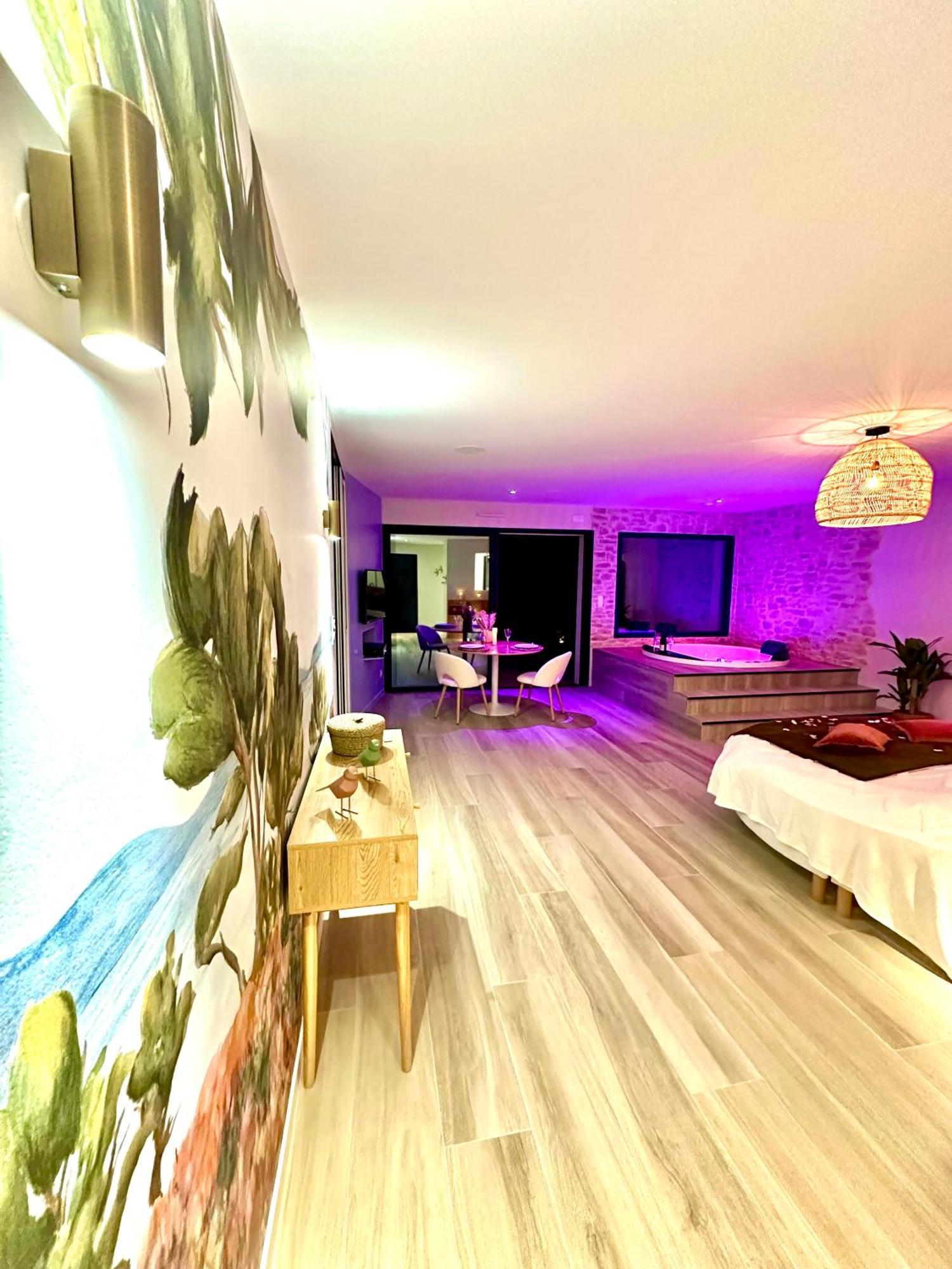 Saint-Hilaire-de-Talmont Les Suites Du Payre - Suite Romance מראה חיצוני תמונה